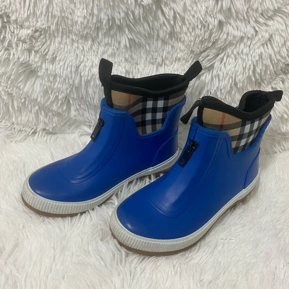 Burberry Flinton short rubber rain boots